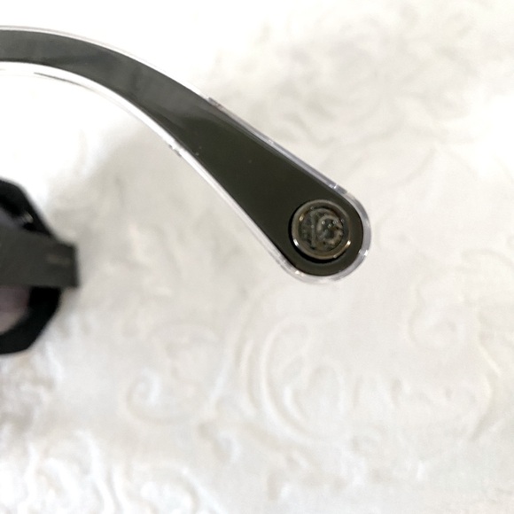 Roberto Cavalli ladies sunglasses like new! - Picture 3 of 8